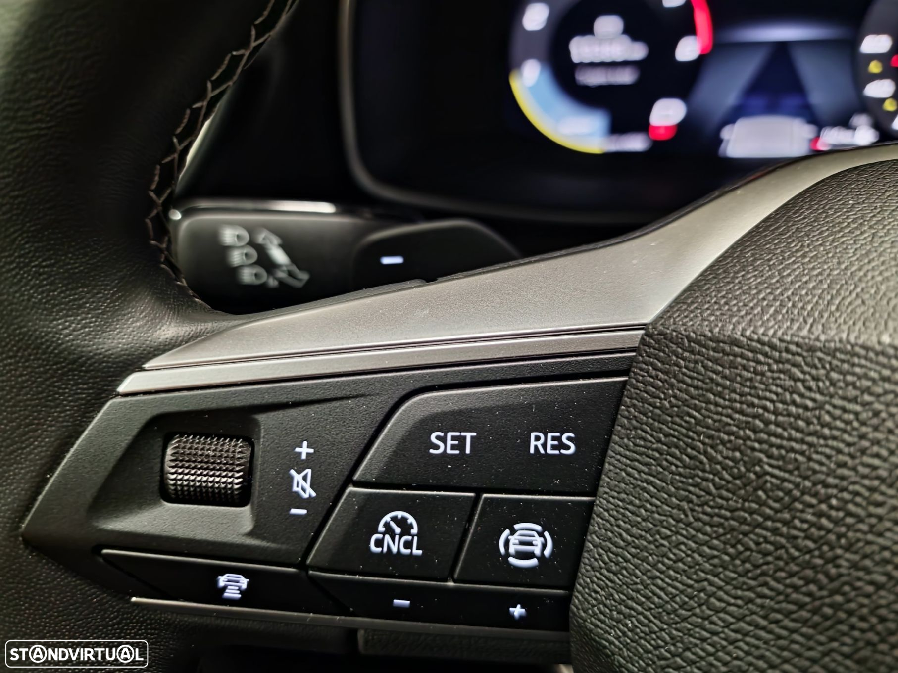 SEAT Leon ST 2.0 TDI Style DSG Edição Fiscal - 12