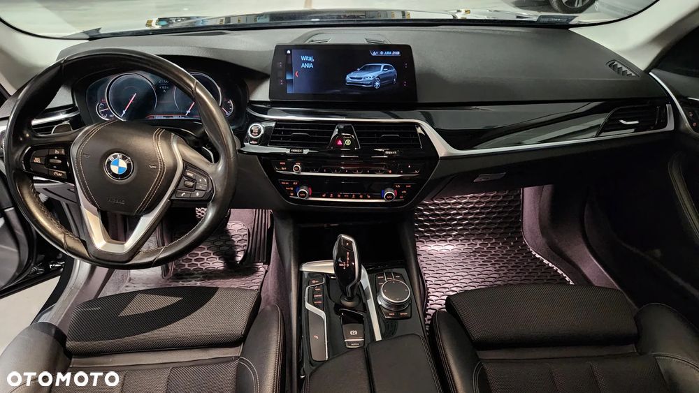 BMW Seria 5 520d Sport Line - 15