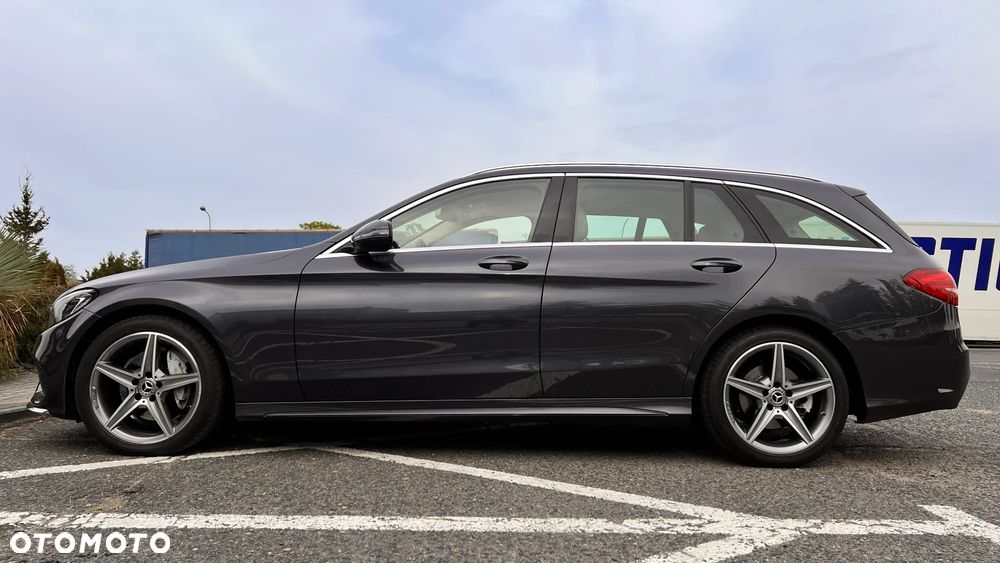 Mercedes-Benz Klasa C 200 4-Matic 7G-TRONIC - 34