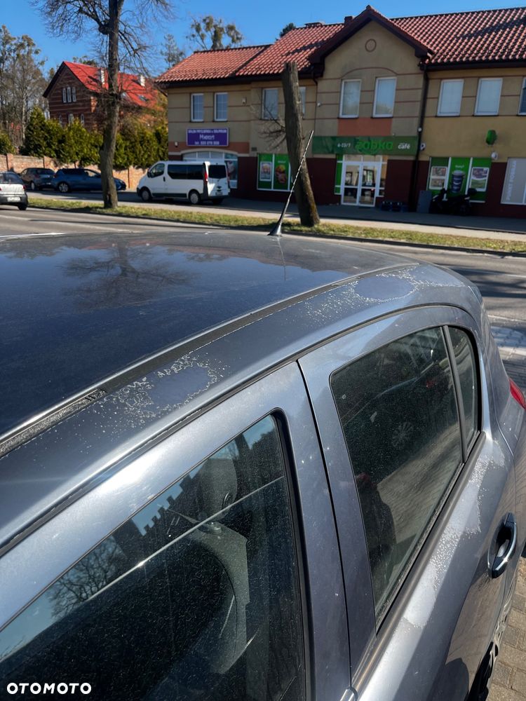 Opel Corsa 1.2 16V Cosmo - 4