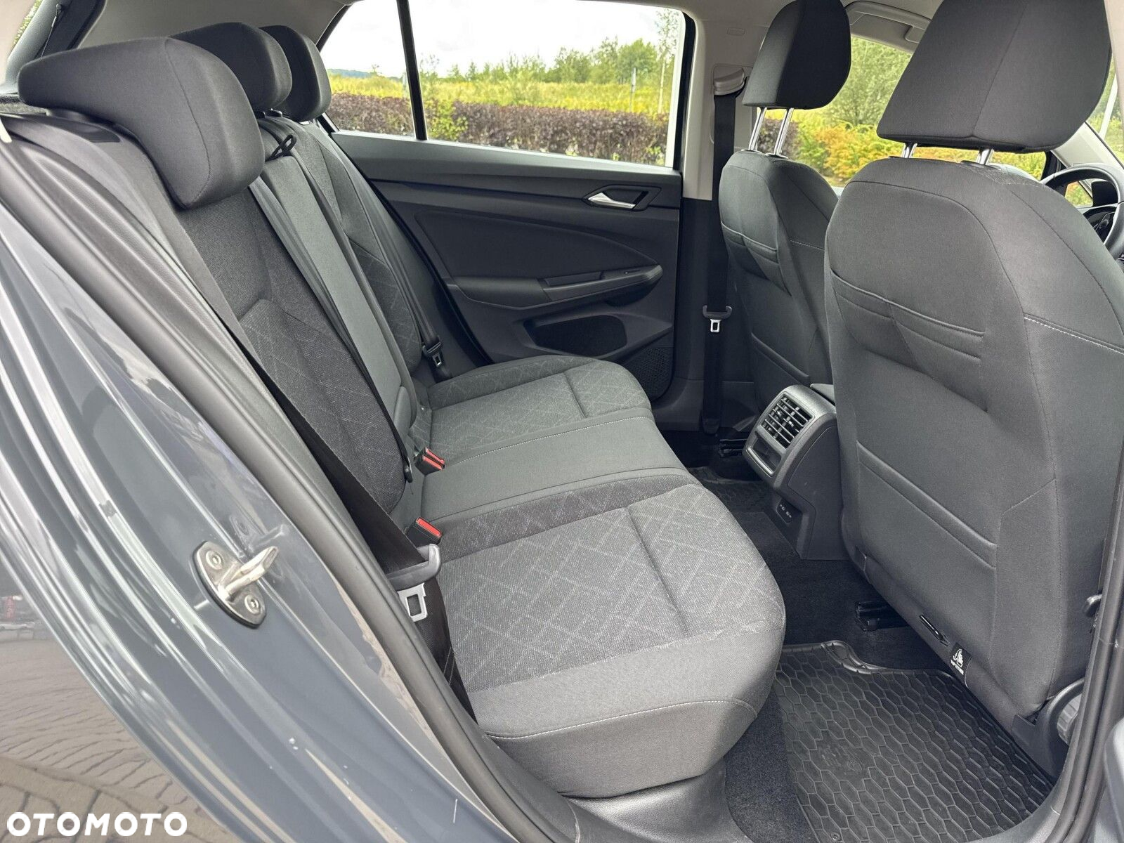 Volkswagen Golf VIII 1.5 TSI EVO Life - 14