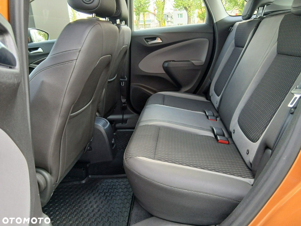 Opel Crossland X - 14