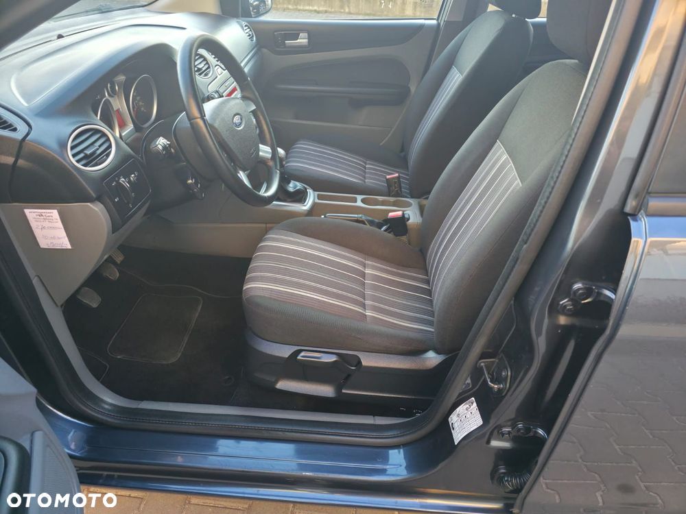 Ford Focus - 26