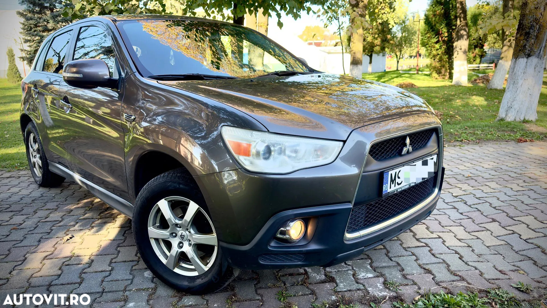 Mitsubishi ASX 1.8 DI-D 2WD Intense - 2