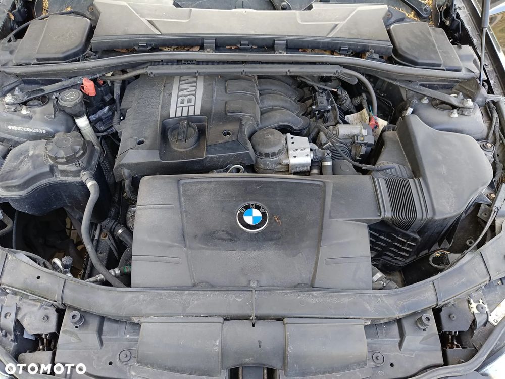 BMW Seria 3 318i Edition Exclusive - 3