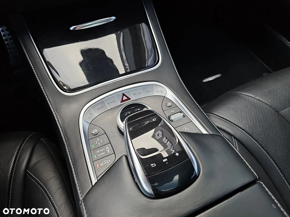 Mercedes-Benz Klasa S 500 4Matic 7G-TRONIC - 27