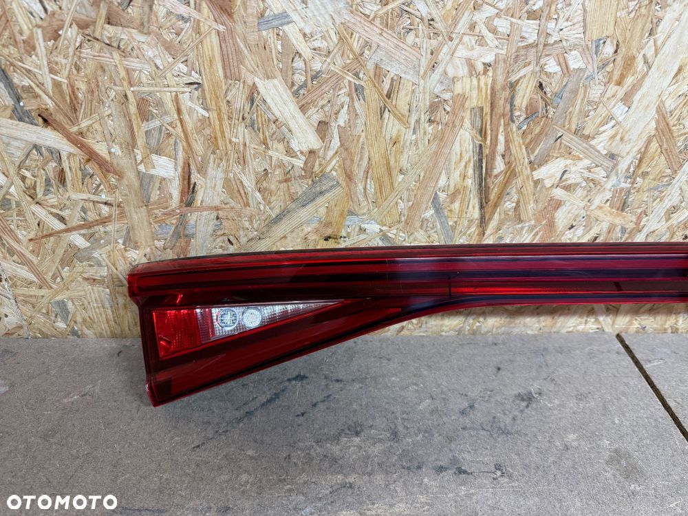 BLENDA KLAPY BAGAŻNIKA TYŁ LAMPA LED SEAT CUPRA LEON 4 IV 5FE KL8 KOMBI 5FE945307H - 10