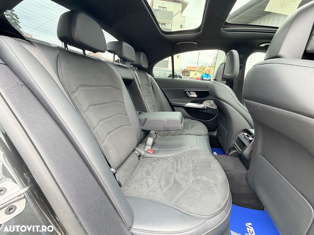 Mercedes-Benz E 200 9G-TRONIC AMG Line NIGHT Edition - 23