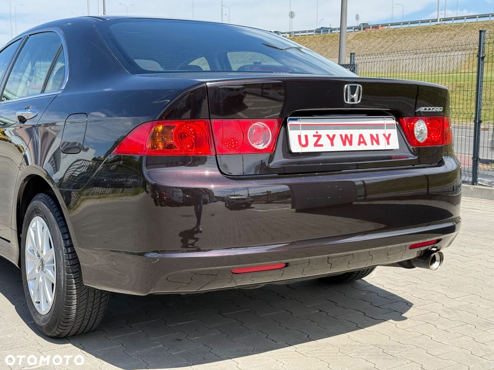 Honda Accord 2.0 Comfort - 23