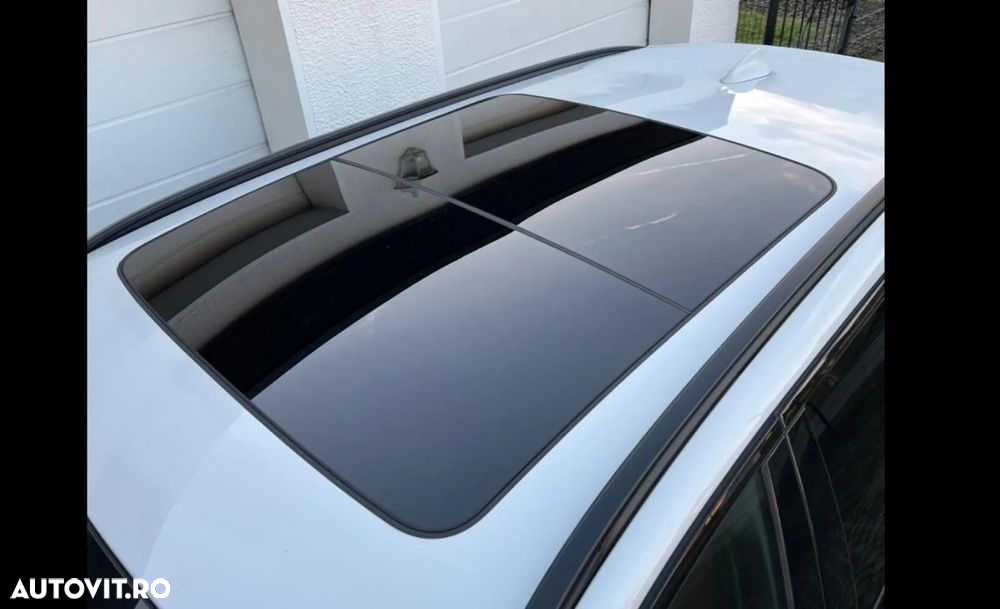 BMW Seria 5 540i xDrive Touring Aut. Luxury Line - 12