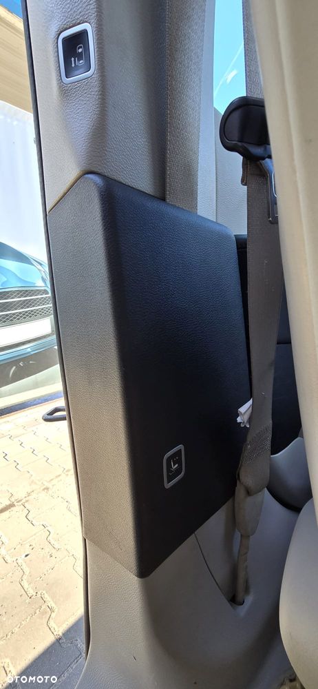 Chrysler Pacifica - 23