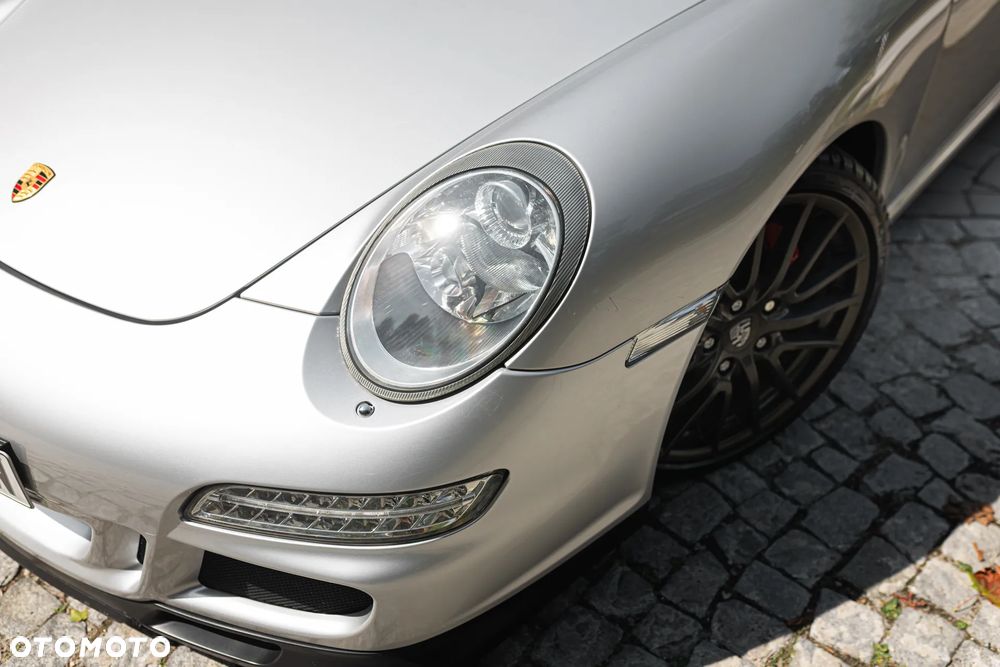 Porsche 911 Carrera Tiptronic S - 2