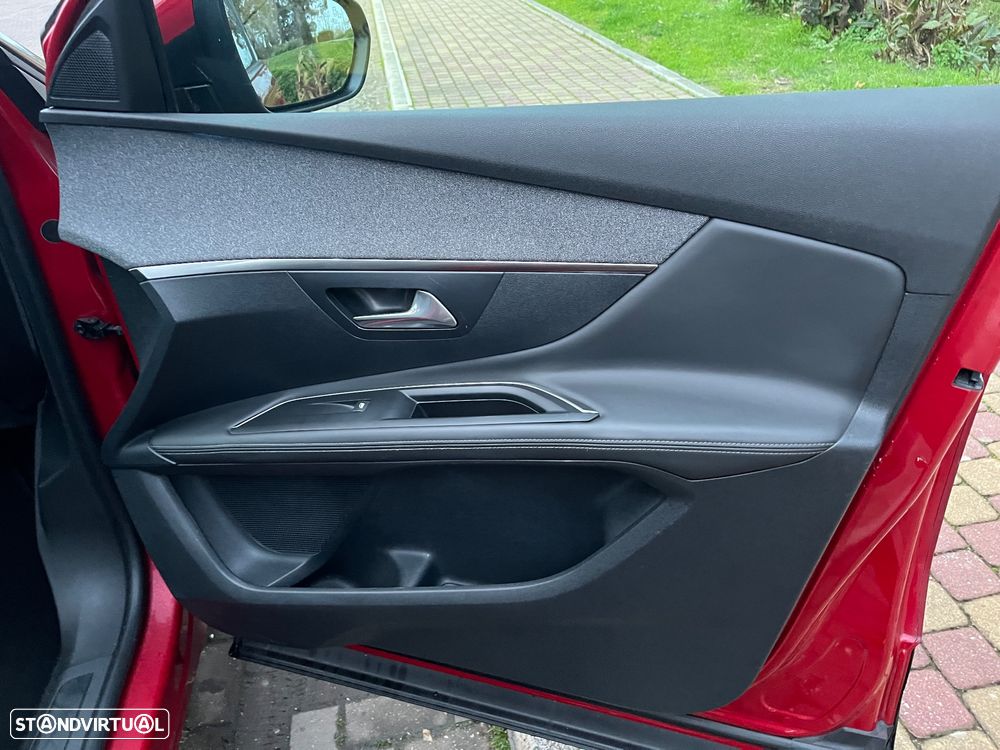 Peugeot 3008 PureTech 130 Stop & Start GPF EAT8 Allure - 20