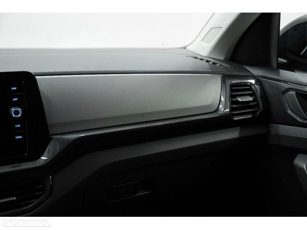 VW T-Cross 1.0 TSI Urban DSG - 26