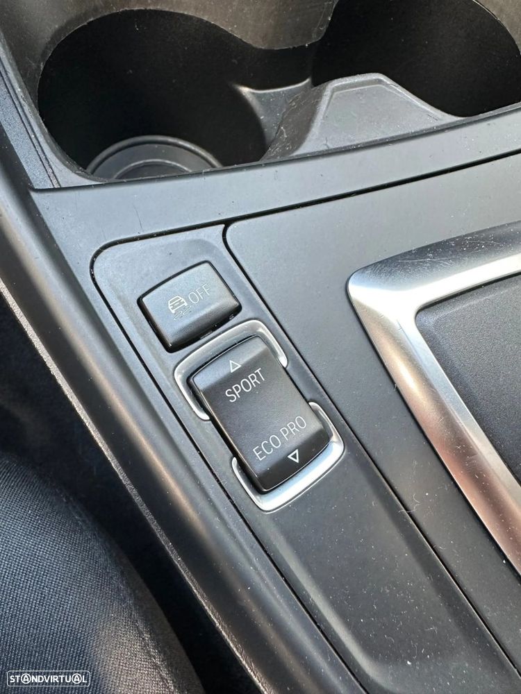 BMW 118 dA Pack M - 22