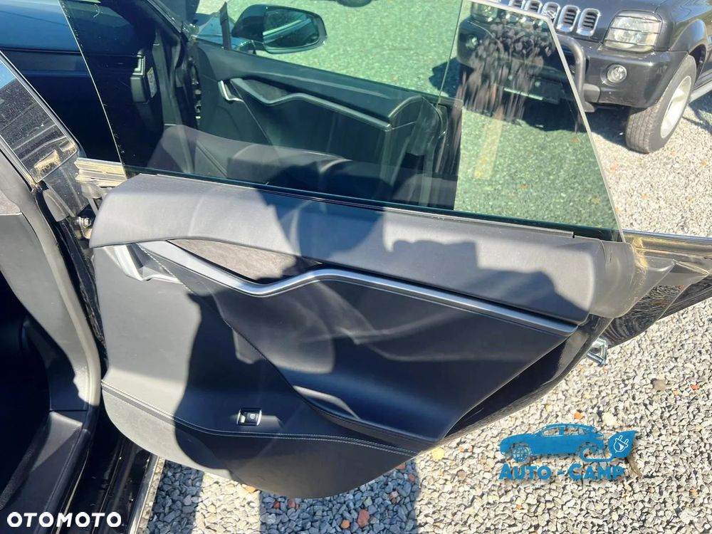 Tesla Model S 100D Allradantrieb Performance - 17