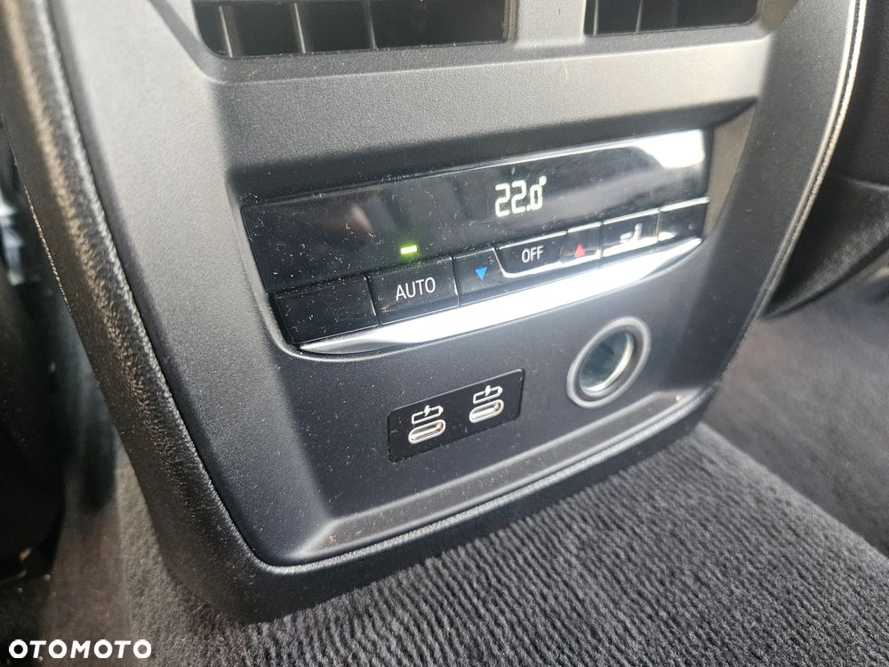 BMW Seria 3 320d M Sport Shadow - 32