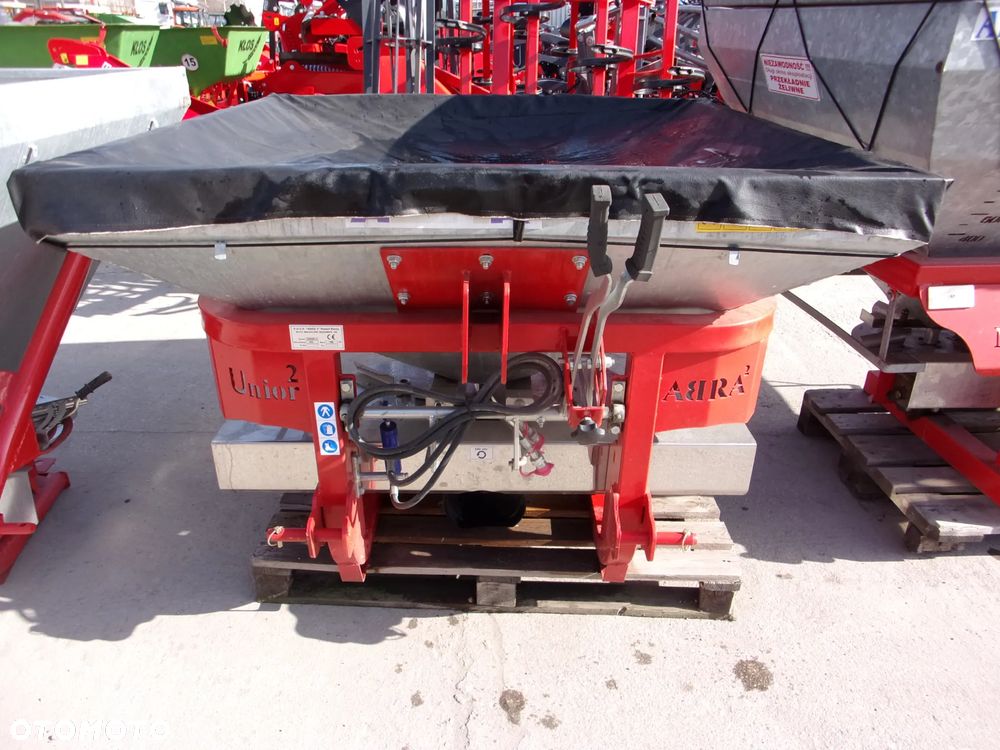 Inny Rozsiewacz nawozów i wapna, taśmowy jedno i dwu tarczowy Kłos, Motyl 300, 400, 600, 800 1000 litrów, Rozsiewacz nawozów dwutarczowy ABRA2 - MAXI, Semior, Unior, Unior2, Mini, Mini2, Rozsiewacz dwutarczowy DEX-WAL (Lift, Tornado duo Turbo), Rozsiewacz nawozów Pronar  FD1-M05 - 19