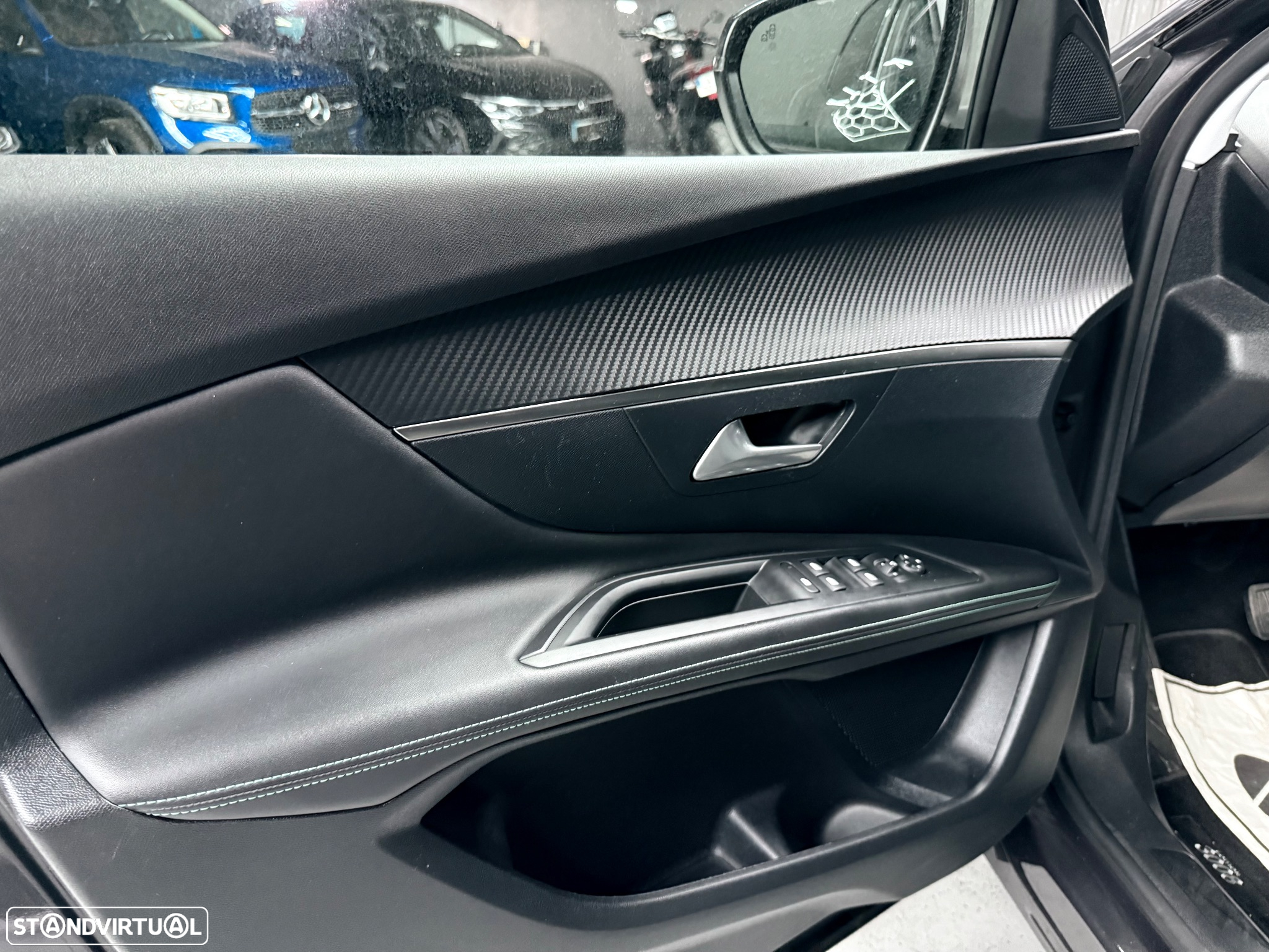 Peugeot 3008 1.5 BlueHDi GT Line Baixo Consumo EAT8 - 14