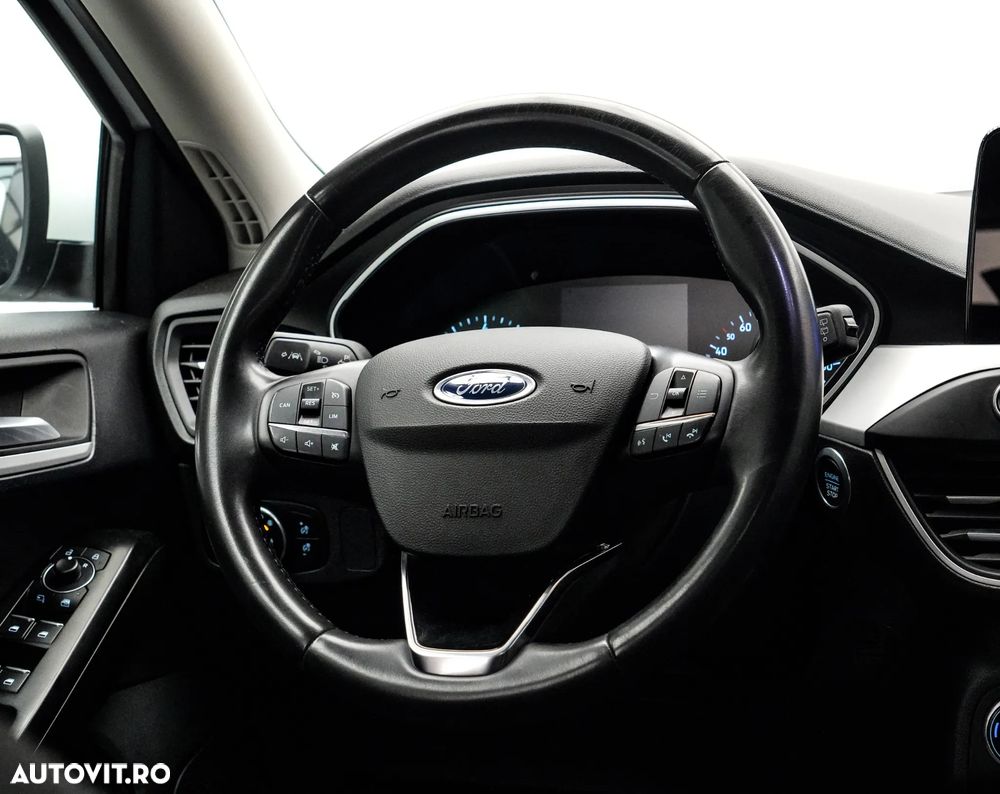 Ford Focus 1.5 EcoBlue Titanium Business - 17