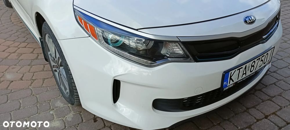 Kia Optima Plug-in Hybrid - 22