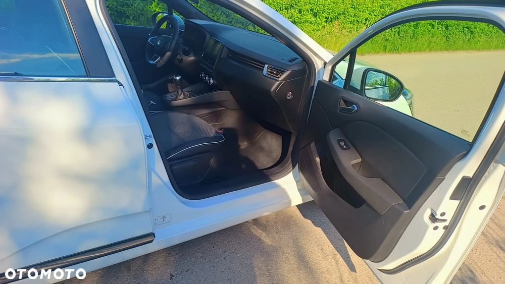 Renault Clio 1.0 TCe Techno - 24