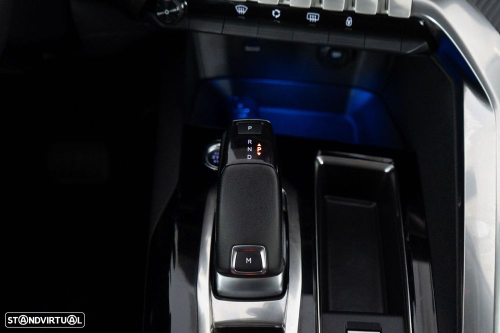 Peugeot 5008 1.2 PureTech Allure EAT8 - 26