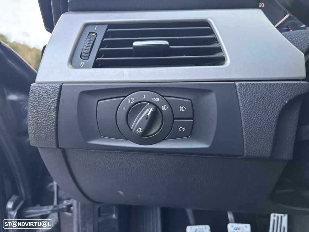 BMW 320 d Exclusive - 14