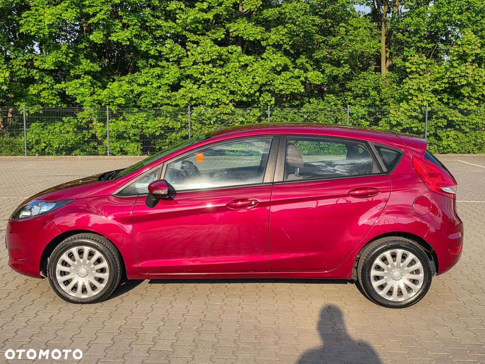 Ford Fiesta 1.25 Celebration - 30
