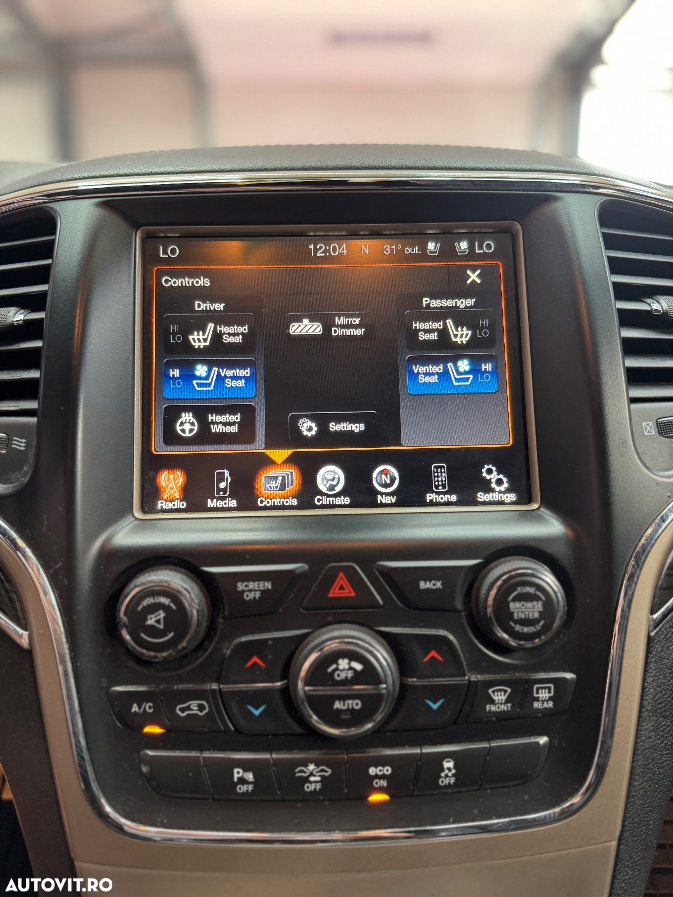 Jeep Grand Cherokee - 13