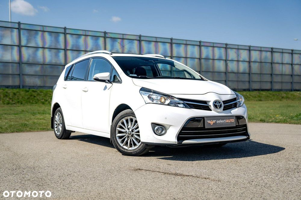 Toyota Verso - 4