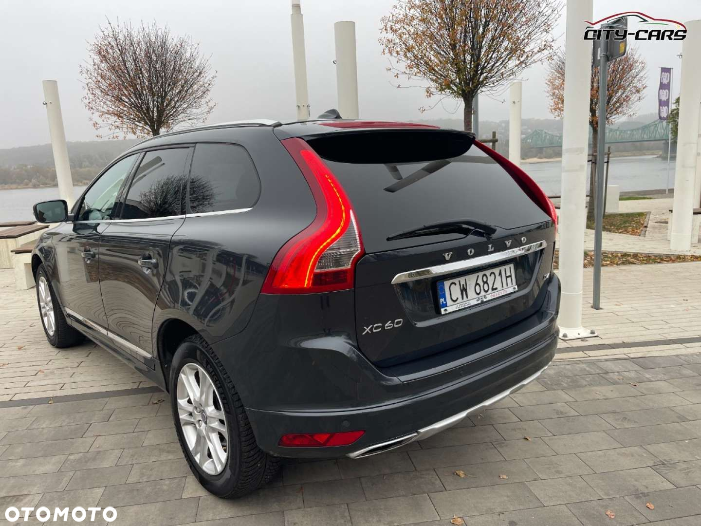 Volvo XC 60 - 32