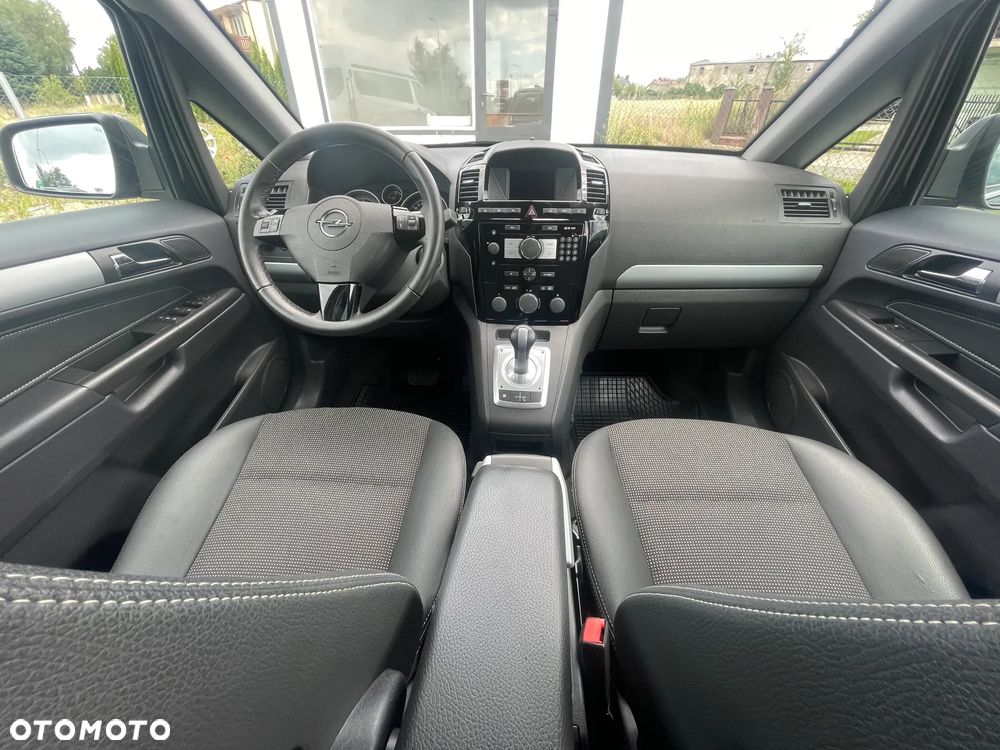 Opel Zafira ver-1-8-cosmo-easytronic - 10