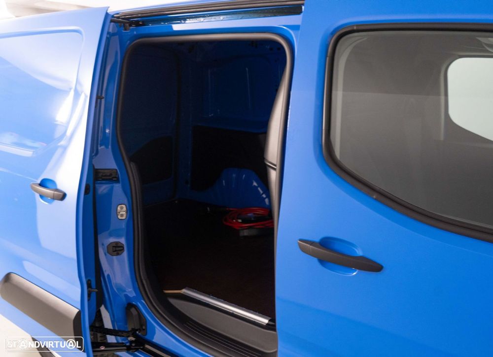 Peugeot e-Partner 50 kWh premium C/IVA Dedutível - 11