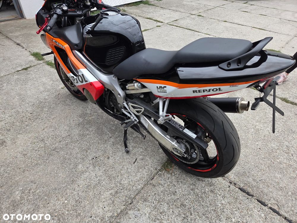 Honda CBR - 9