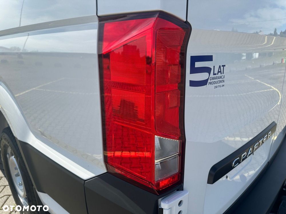 Volkswagen Crafter 35 2.0 TDI L3H3 177 KM AUTOMAT - 25