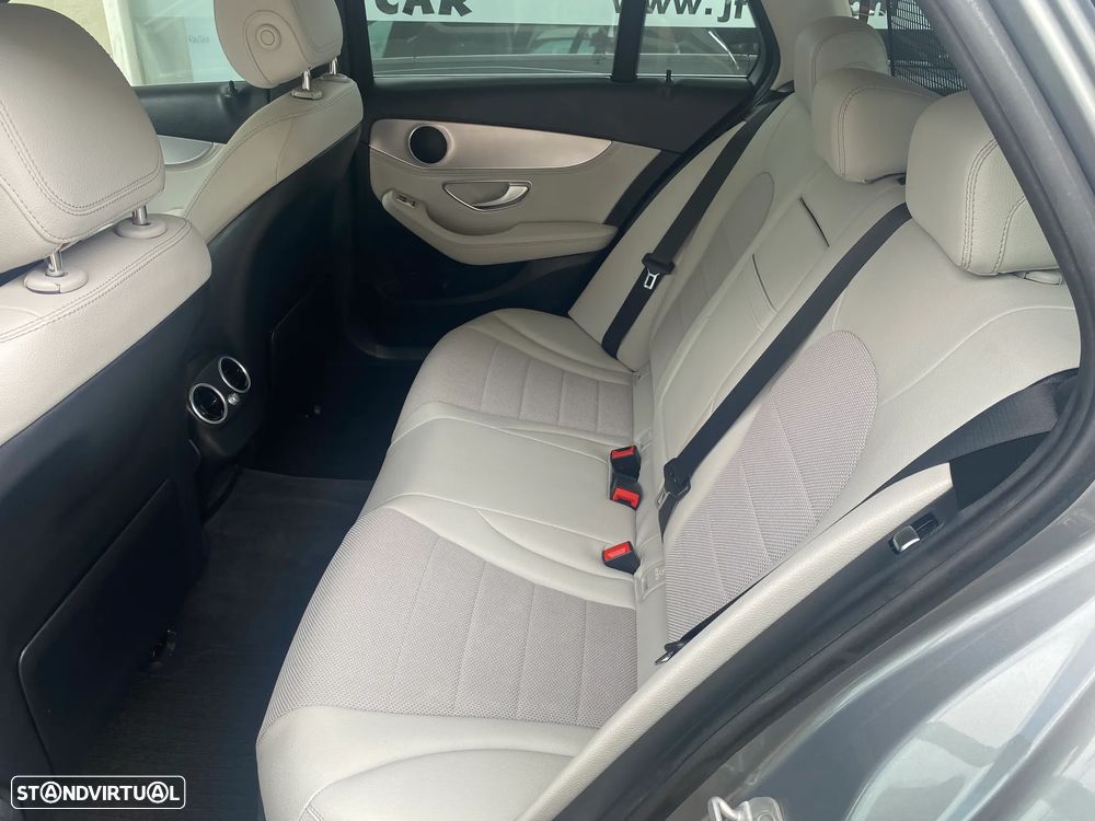 Mercedes-Benz C 220 (BlueTEC) d Station 7G-TRONIC Avantgarde - 40