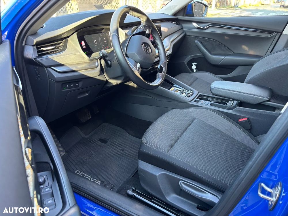 Skoda Octavia 2.0 TDI DSG Ambition - 12