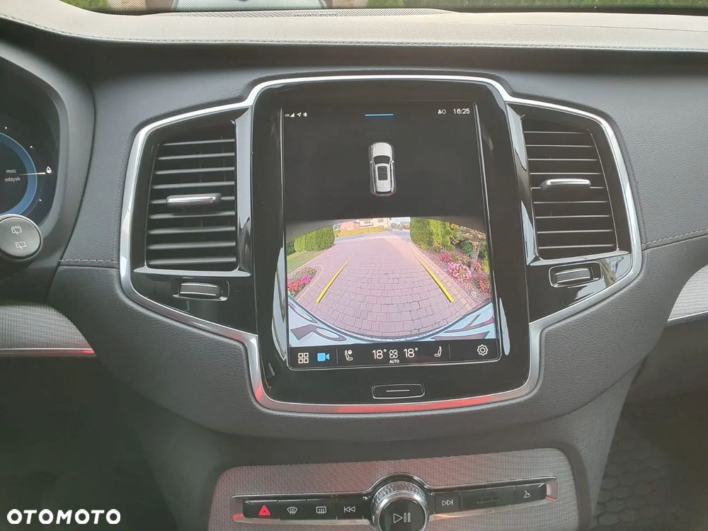 Volvo XC 90 - 21