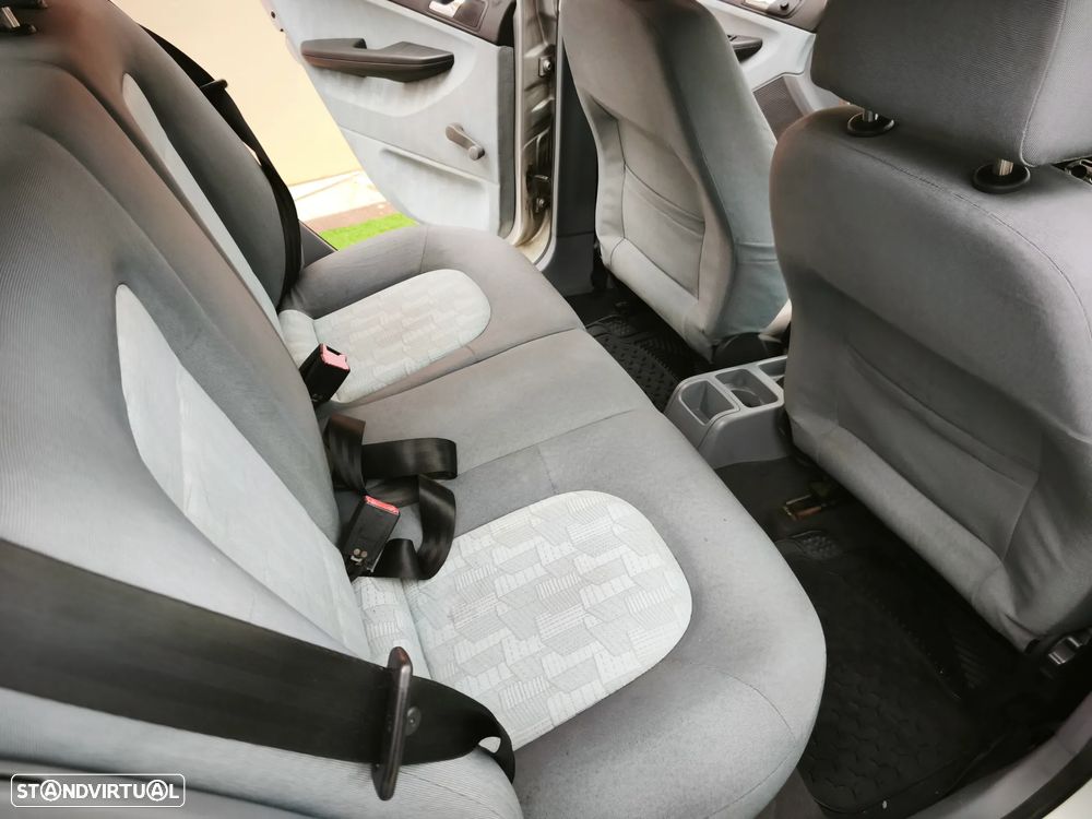 Skoda Fabia 1.4 Comfort AC - 19