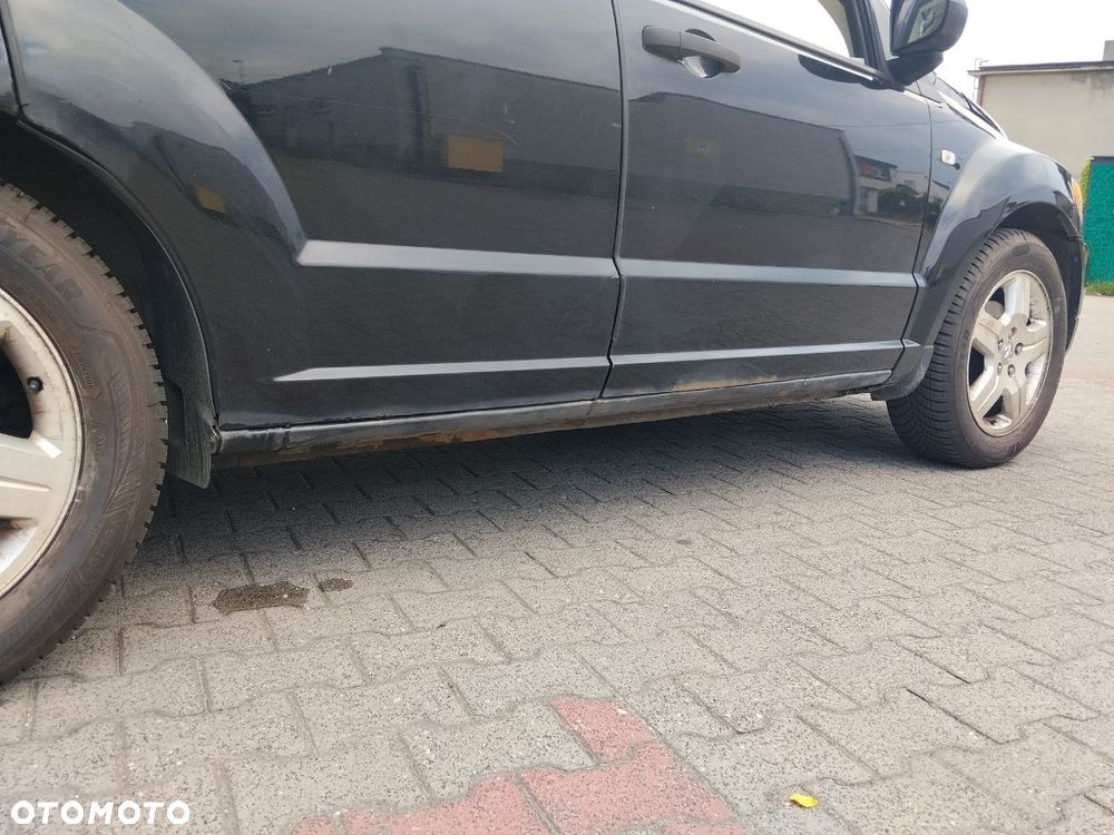 Dodge Caliber - 8