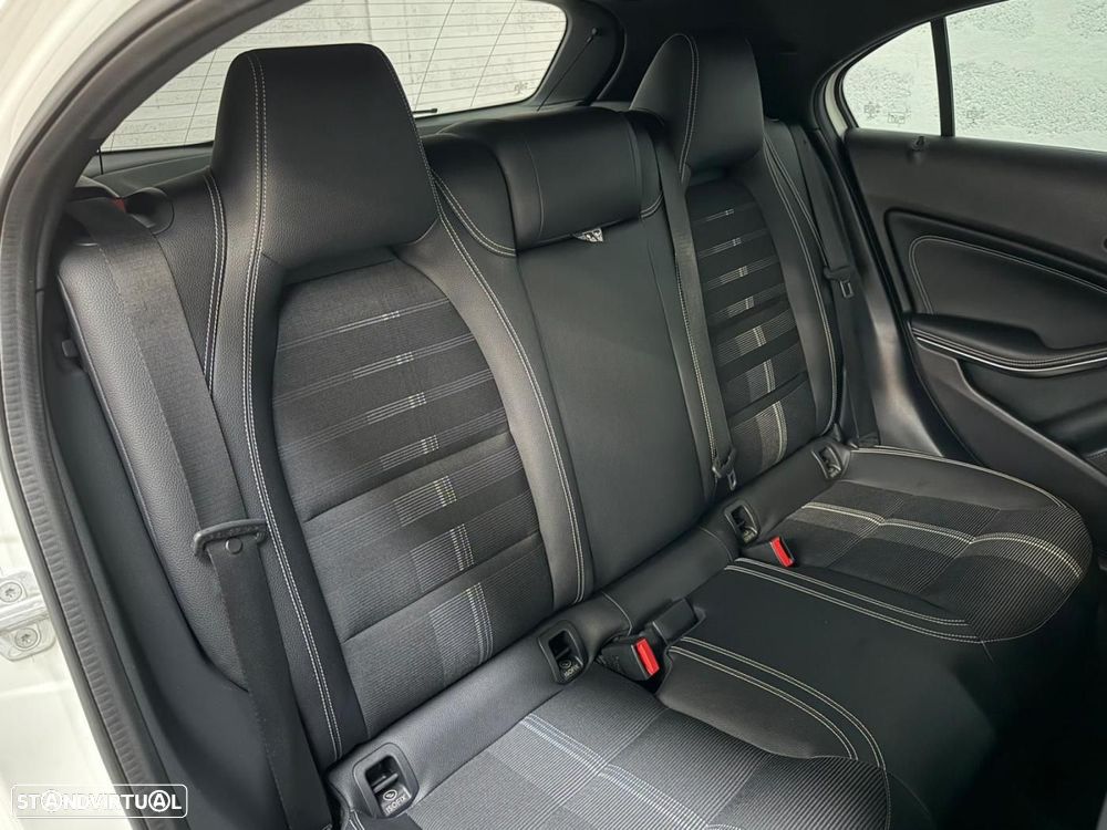 Mercedes-Benz A 180 d 7G-DCT Urban - 36