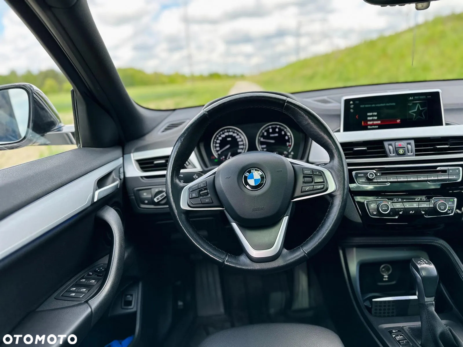 BMW X2 - 10