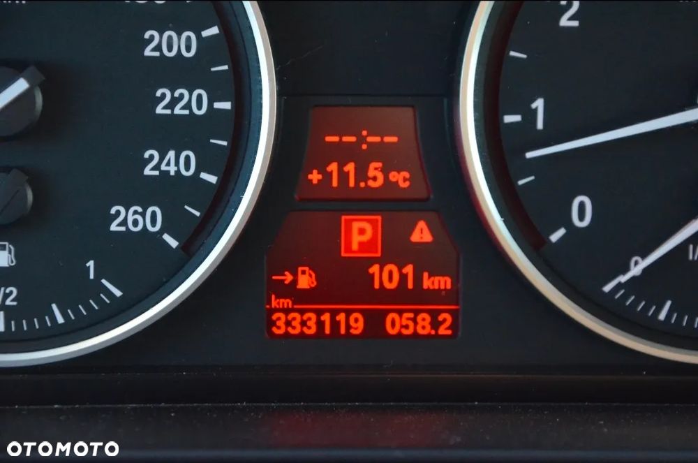 BMW Seria 5 530i - 12