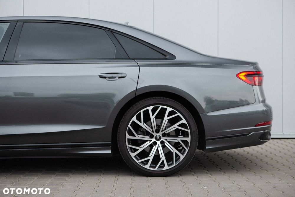 Audi A8 - 14
