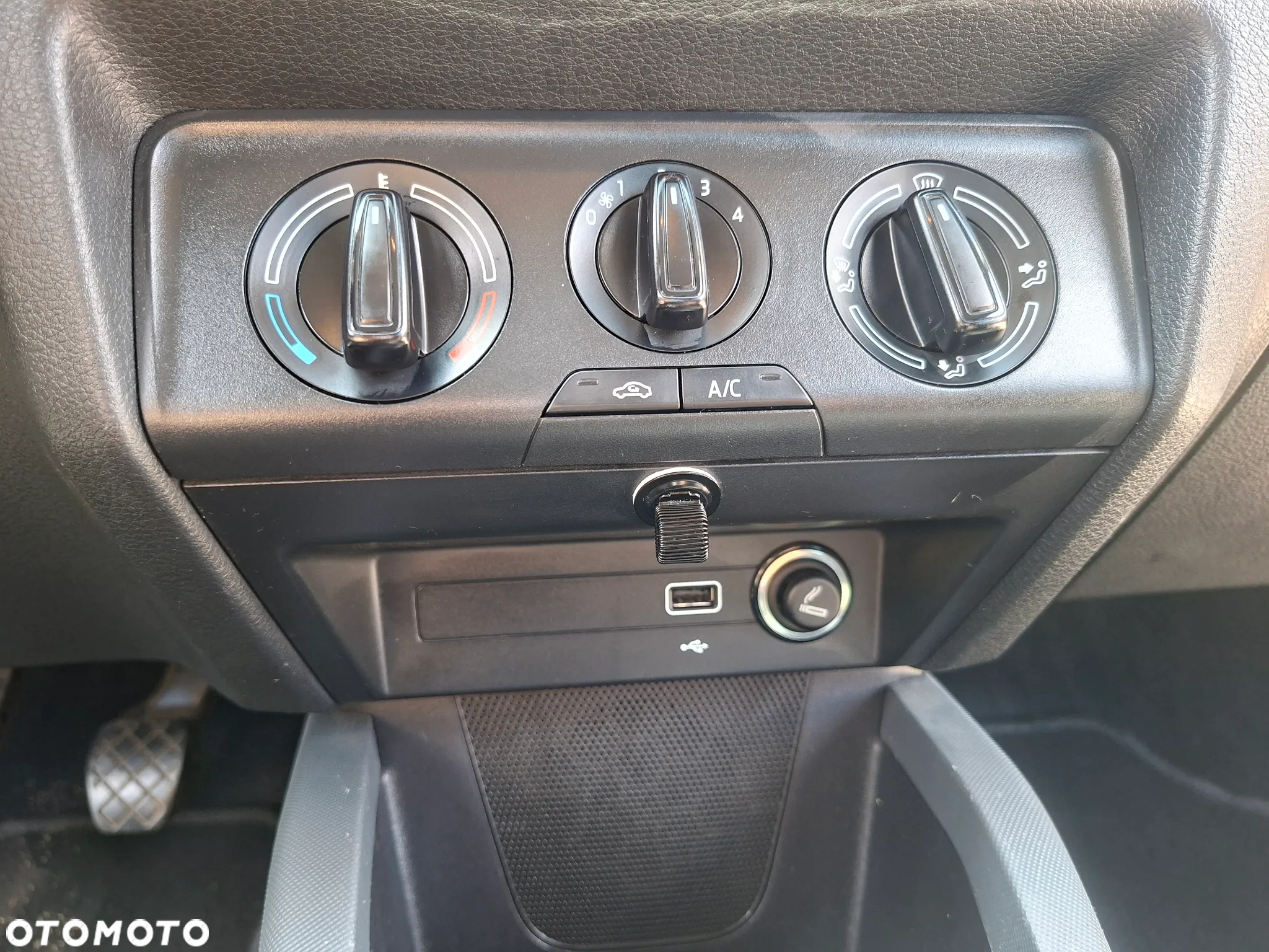 Skoda Fabia 1.0 Edition - 36