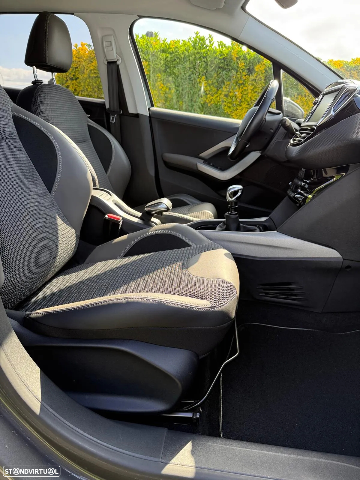 Peugeot 2008 PureTech 130 Stop&Start Allure - 6
