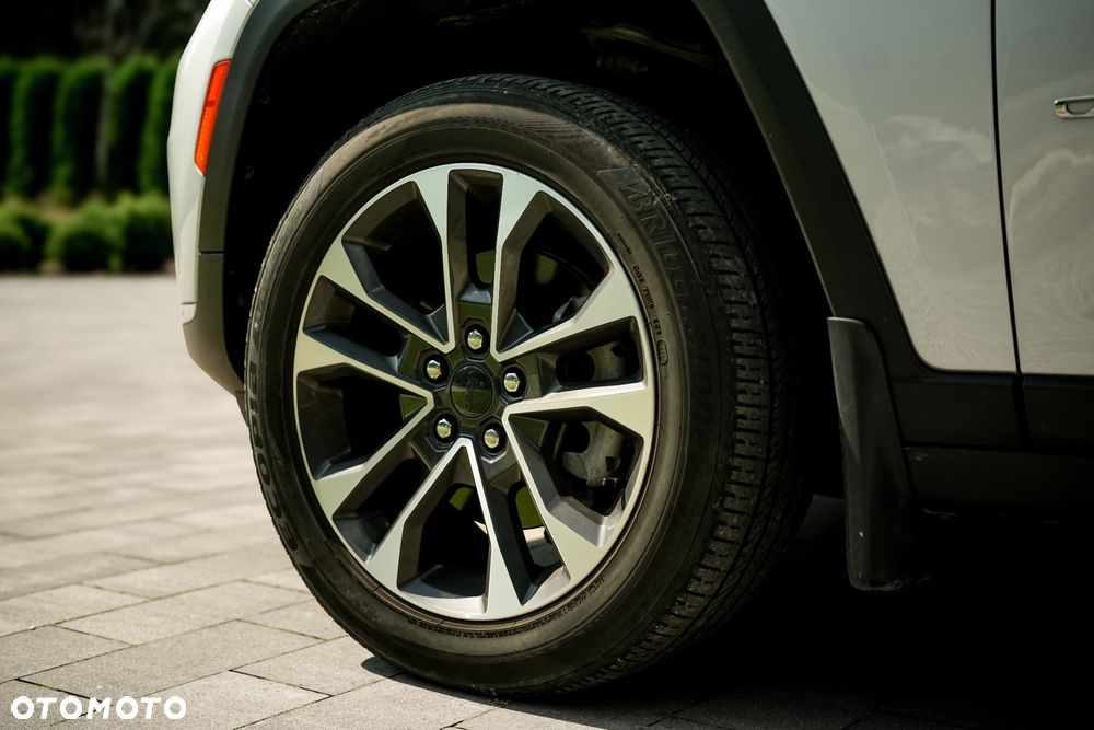 Jeep Grand Cherokee - 5