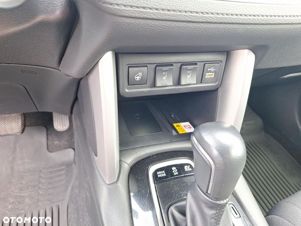 Toyota Corolla Cross - 20