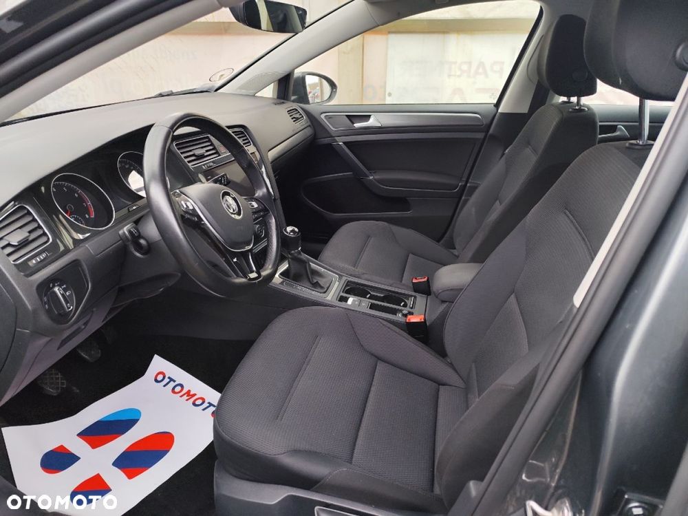 Volkswagen Golf - 39